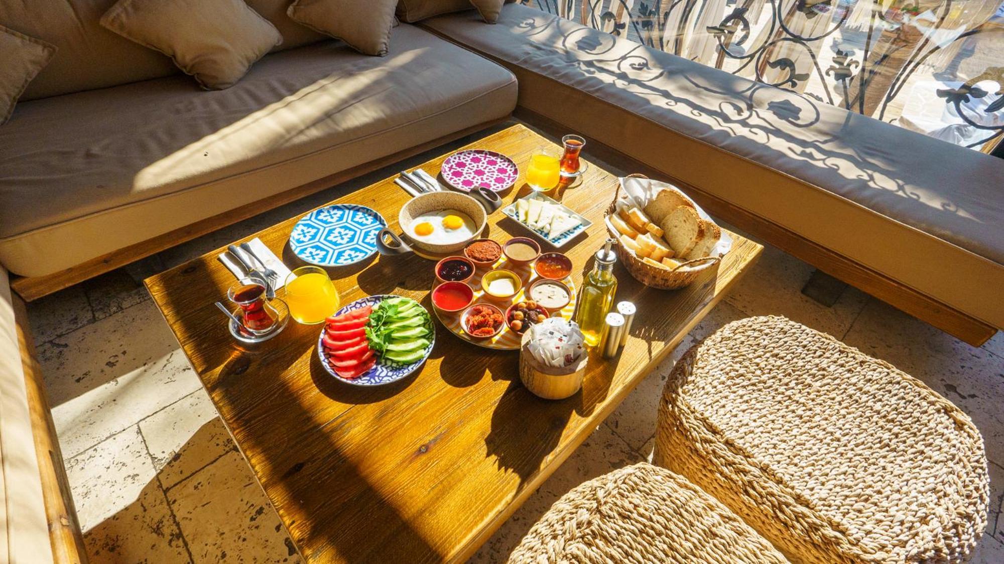 Alacati Aura Отель 2*