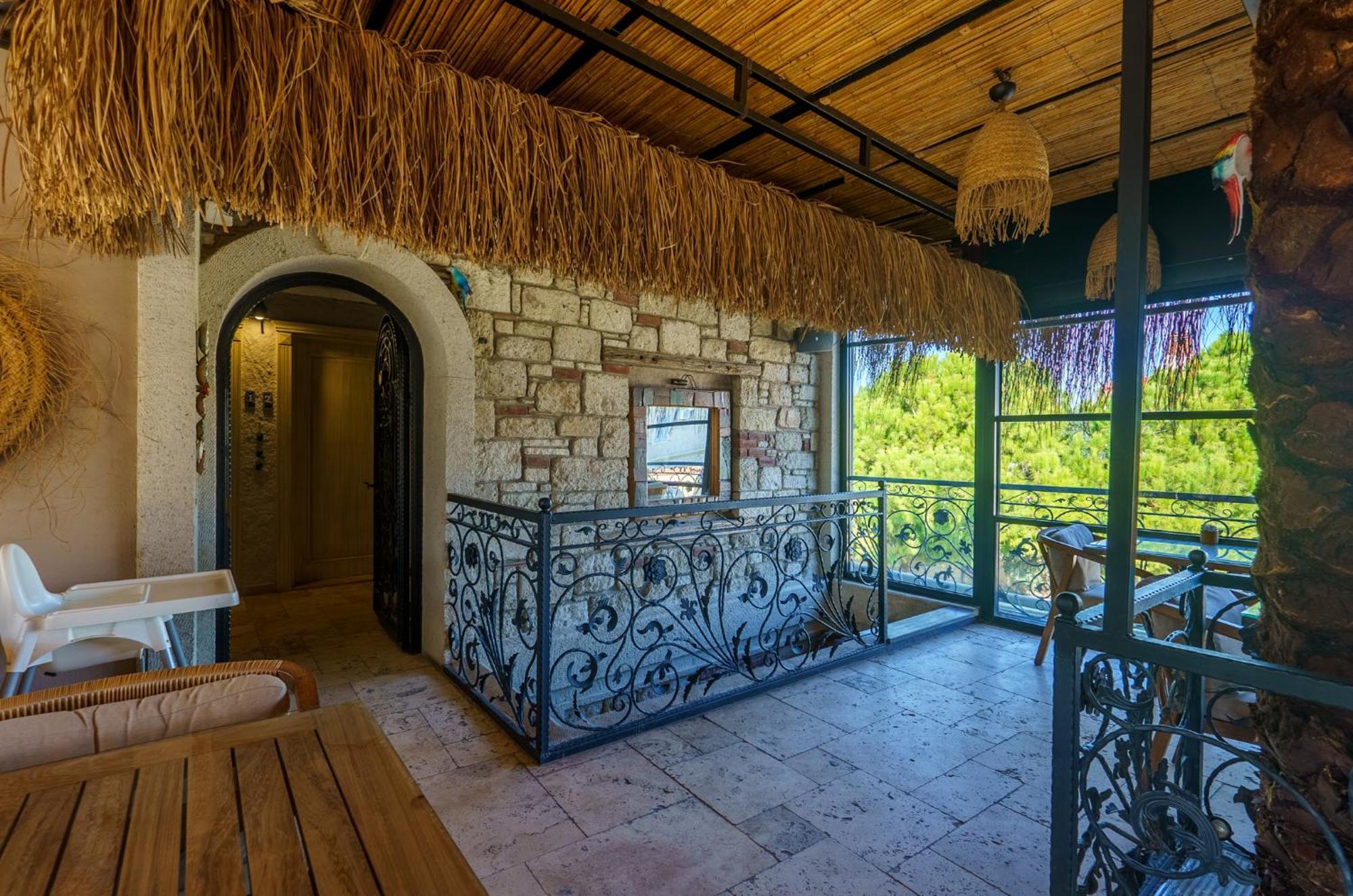 Alacati Aura Измир